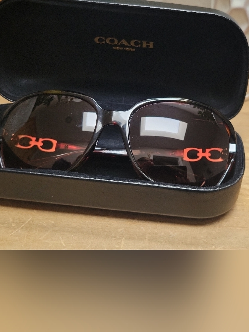 COACH Kissing C Tortoiseshell Brown Womans Sunglasses - Picture 2 of 7